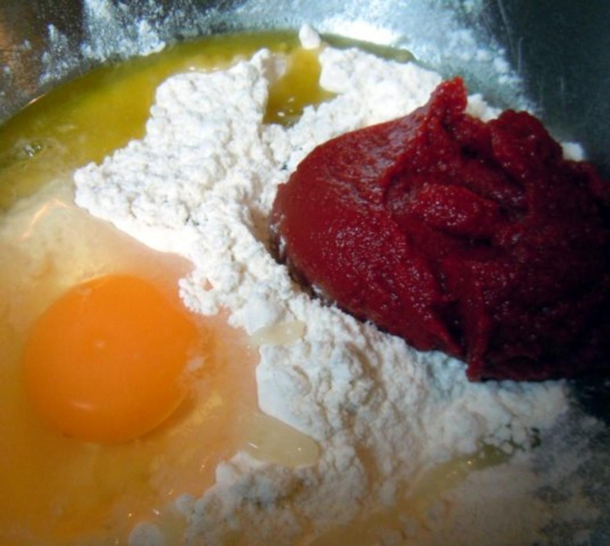 Tomaten-Tagliatelle mit gebratenem Fenchel und Huhn - Rezept - Bild Nr. 4