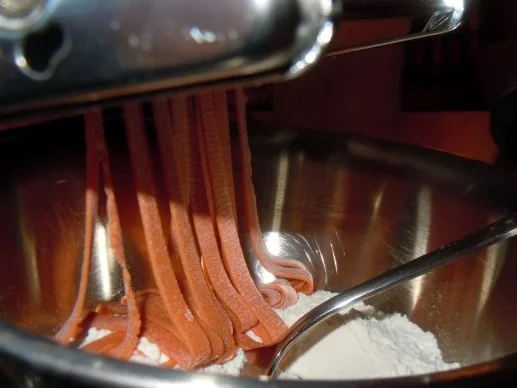 Tomaten-Tagliatelle mit gebratenem Fenchel und Huhn - Rezept - Bild Nr. 6