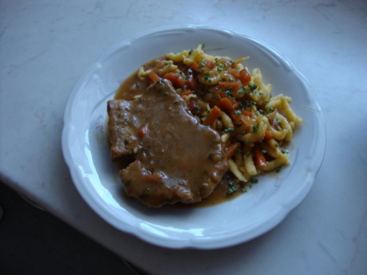 Gedünstete Bierschnitzel - Rezept mit Bild - kochbar.de