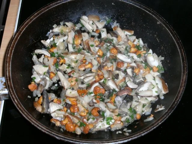 Rezept: Pilze: Schwammerlsuppe Bild Nr. 2 Pilze: Schwammerlsuppe - Rezept - Bild Nr. 2