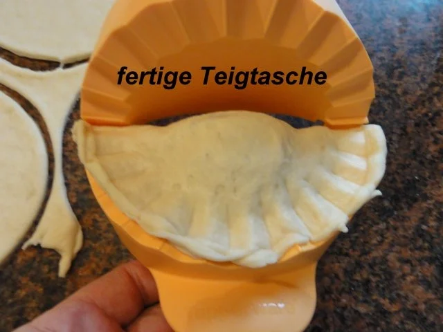 Rezept: Hefe: ZWETSCHGEN - TASCHEN Bild Nr. 7 Hefe: ZWETSCHGEN - TASCHEN - Rezept - Bild Nr. 7