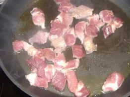 Rezept: Wirsing-Fricco mit Schweinefleisch Wirsing-Fricco mit Schweinefleisch - Rezept