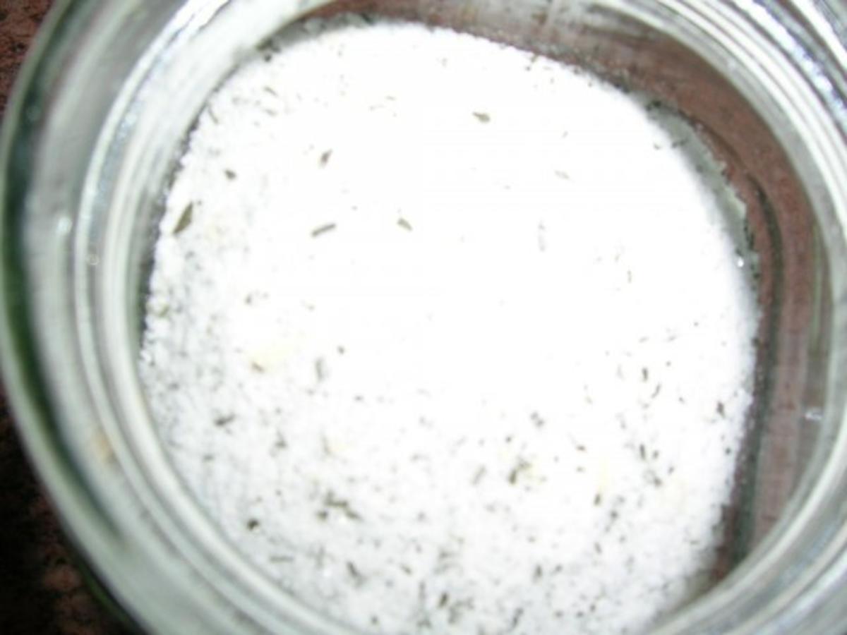 Italienisches Rosmarin-Salz (dieses Salz verleiht allen mediterranen Gerichten den letzten - Rezept - Bild Nr. 2