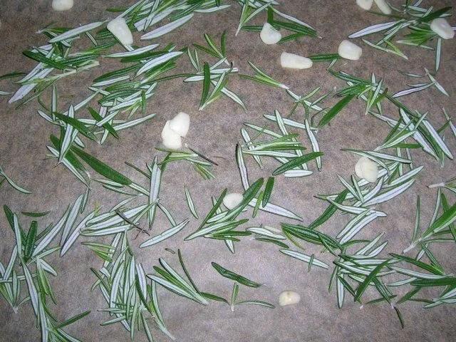 Italienisches Rosmarin-Salz (dieses Salz verleiht allen mediterranen Gerichten den letzten - Rezept - Bild Nr. 3