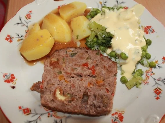 Rezept: hausgemachter Hackbraten Bild Nr. 3 hausgemachter Hackbraten - Rezept - Bild Nr. 3