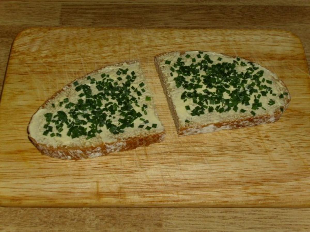 Schnittlauchbrote eine leckere Beilage für Wurstsalat, Nudelsalat usw ...