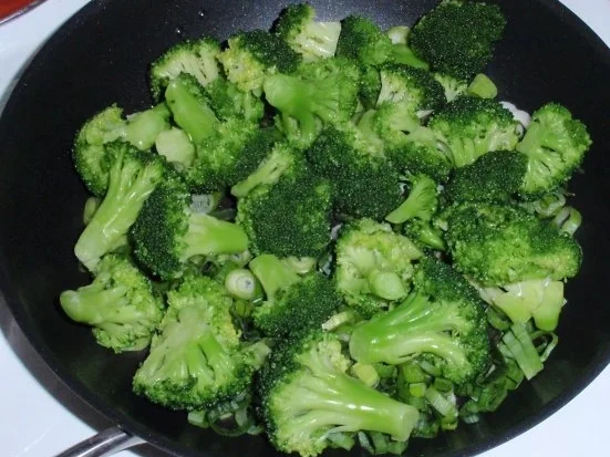 Rezept: Broccoli-Räucherlachs-Pasta Bild Nr. 4 Broccoli-Räucherlachs-Pasta - Rezept - Bild Nr. 4