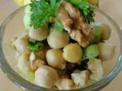 Kichererbsensalat mit Walnüssen - Rezept