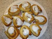 Hefeschnecken mit einer Nussfüllung - Rezept