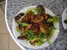 Salat mit Kalbsleber,Birnen und Weintrauben - Rezept