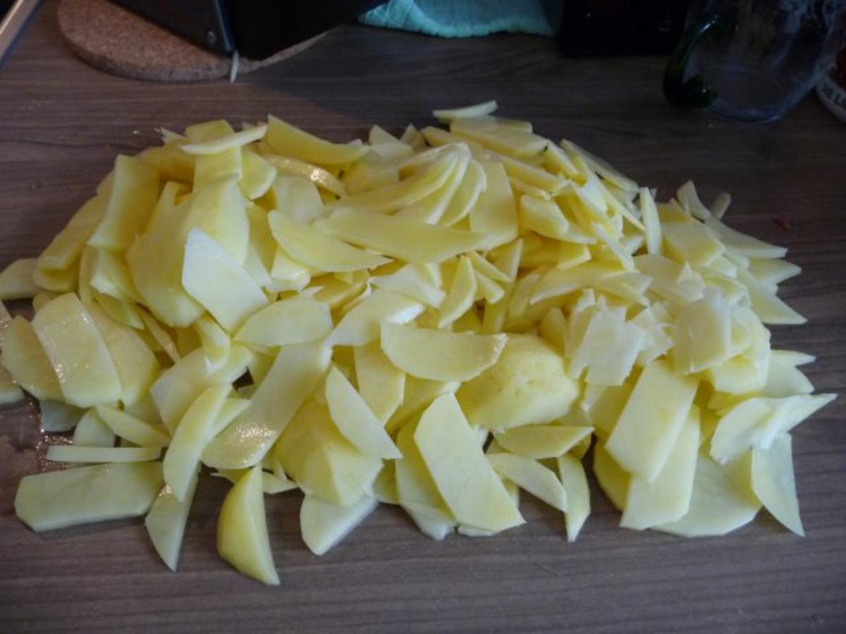 Suppen & EIntöpfe : Kartoffelsuppe mit Hackbällchen - Rezept - Bild Nr. 11