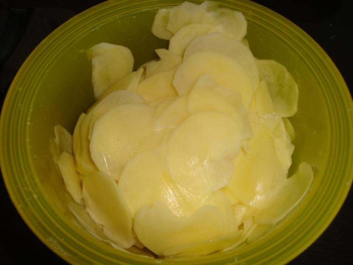 Kartoffelauflauf mit Hackfleisch und Fetakäse - Rezept - Bild Nr. 4