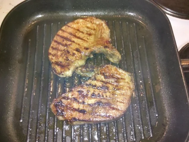 Fleisch: Scharfes Stielkotelett mit Austernpilzsoße - Rezept - Bild Nr. 7