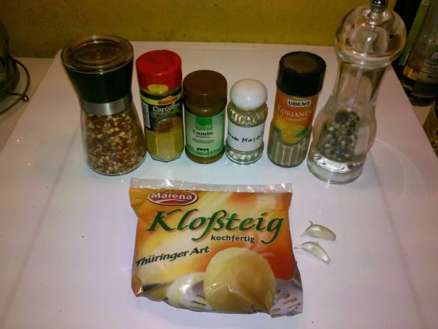 Rezept: Kartoffeln: Indische Kartoffelplätzchen gefüllt mit Bergkäse Bild Nr. 3 Kartoffeln: Indische Kartoffelplätzchen gefüllt mit Bergkäse - Rezept - Bild Nr. 3