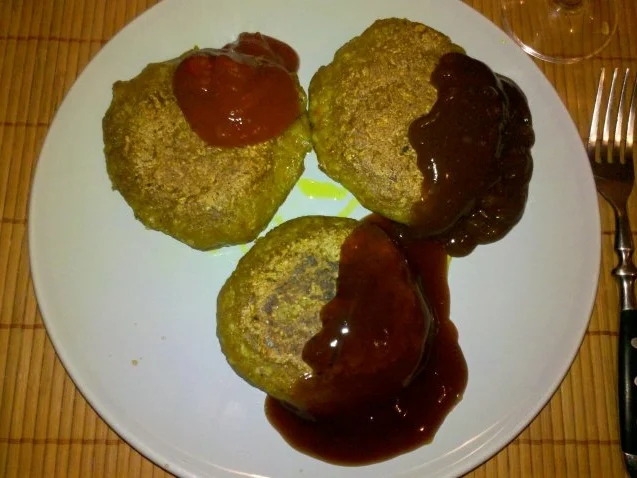 Rezept: Kartoffeln: Indische Kartoffelplätzchen gefüllt mit Bergkäse Bild Nr. 10 Kartoffeln: Indische Kartoffelplätzchen gefüllt mit Bergkäse - Rezept - Bild Nr. 10