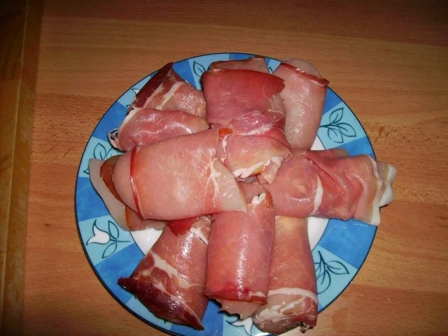 Rezept: Hühnchen im krossen Schinkenmantel Bild Nr. 3 Hühnchen im krossen Schinkenmantel - Rezept - Bild Nr. 3