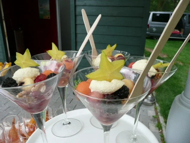 DESSERT / Glasfood 19:Melonensalat mit Johannisbeeren & Brombeeren - Rezept - Bild Nr. 5