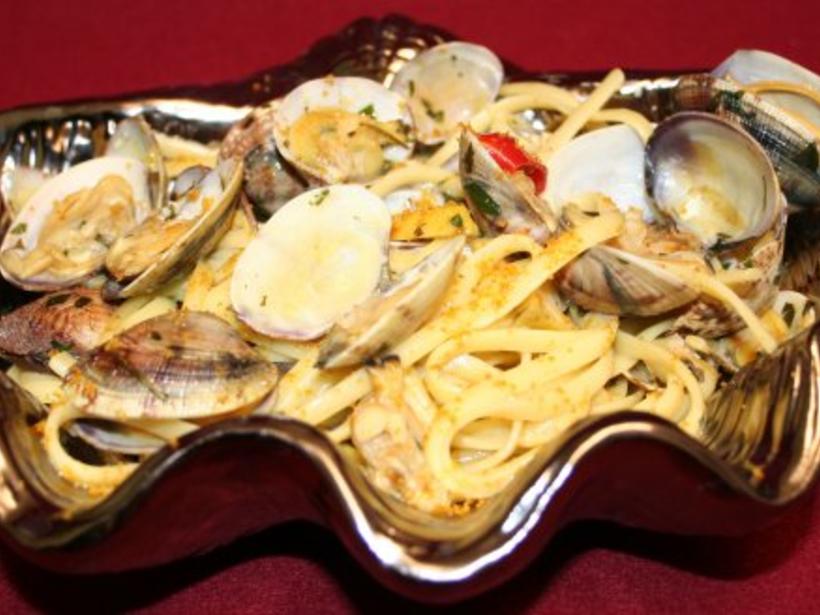 Bandnudeln mit Venusmuscheln und Fischrogen - schnell & einfach - von ... Bandnudeln mit Venusmuscheln und Fischrogen - schnell & einfach - von ...