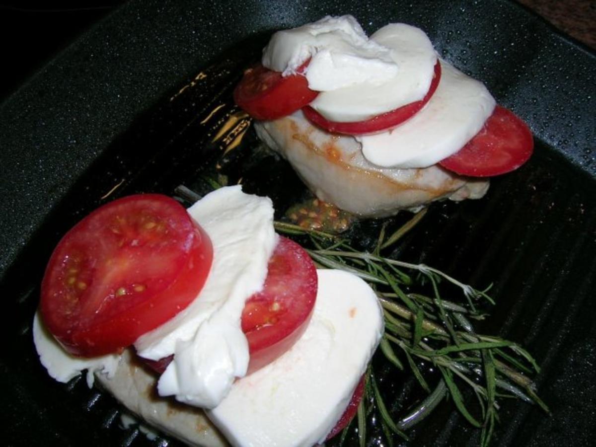 Schweinesteak überbacken mit geschmorten Tomaten (meine schnelle Feierabendküche) - Rezept - Bild Nr. 2