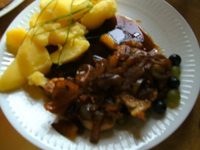 Rezept: Zwiebel Weintrauben-Soße mit Hähnchenbrust Bild Nr. 4 Zwiebel Weintrauben-Soße mit Hähnchenbrust - Rezept - Bild Nr. 4