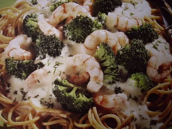 Nudeln mit Schmelzkäsesauce - Rezept