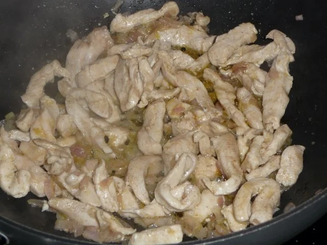 Rezept: Hühnchenpfanne in Bulgurgemüse Bild Nr. 6 Hühnchenpfanne in Bulgurgemüse - Rezept - Bild Nr. 6