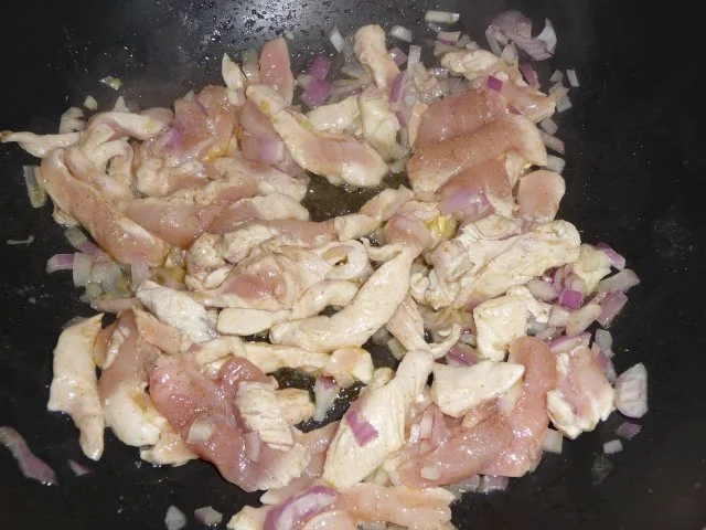 Rezept: Hühnchenpfanne in Bulgurgemüse Bild Nr. 7 Hühnchenpfanne in Bulgurgemüse - Rezept - Bild Nr. 7