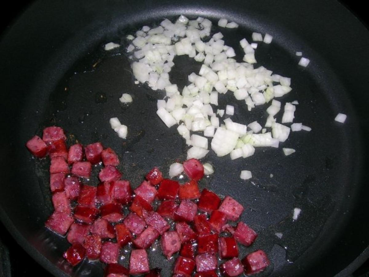 Pfifferling Bauern Omelett, das etwas andere Omelett meine schnelle ... Pfifferling Bauern Omelett, das etwas andere Omelett meine schnelle ...