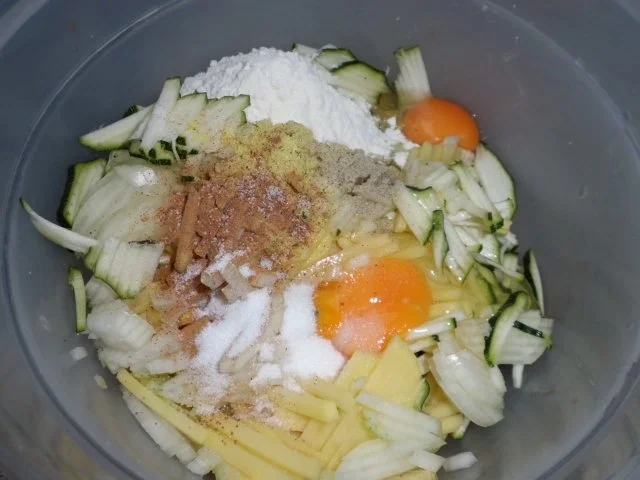 Rezept: Kartoffel-Zucchini-Puffer Bild Nr. 2 Kartoffel-Zucchini-Puffer - Rezept - Bild Nr. 2