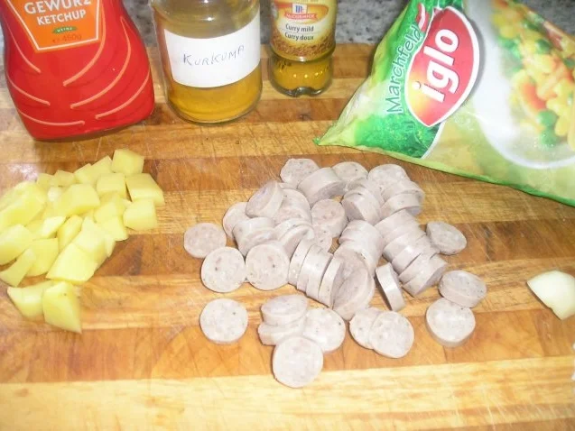 Rezept: Bratwurst-Gemüse-Kartoffel Eintopf Bild Nr. 2 Bratwurst-Gemüse-Kartoffel Eintopf - Rezept - Bild Nr. 2