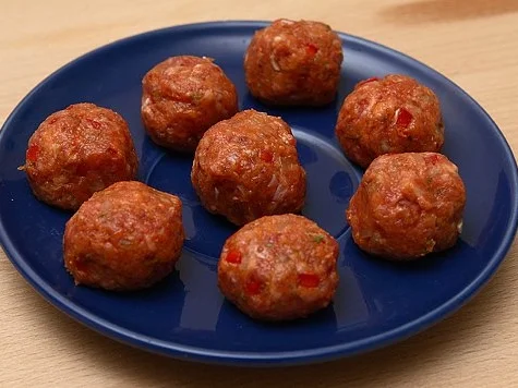 Hackfleischbällchen mit Joghurt-Minzsoße; Hackekullern - "türkösche Art" à la Caro - Rezept - Bild Nr. 3