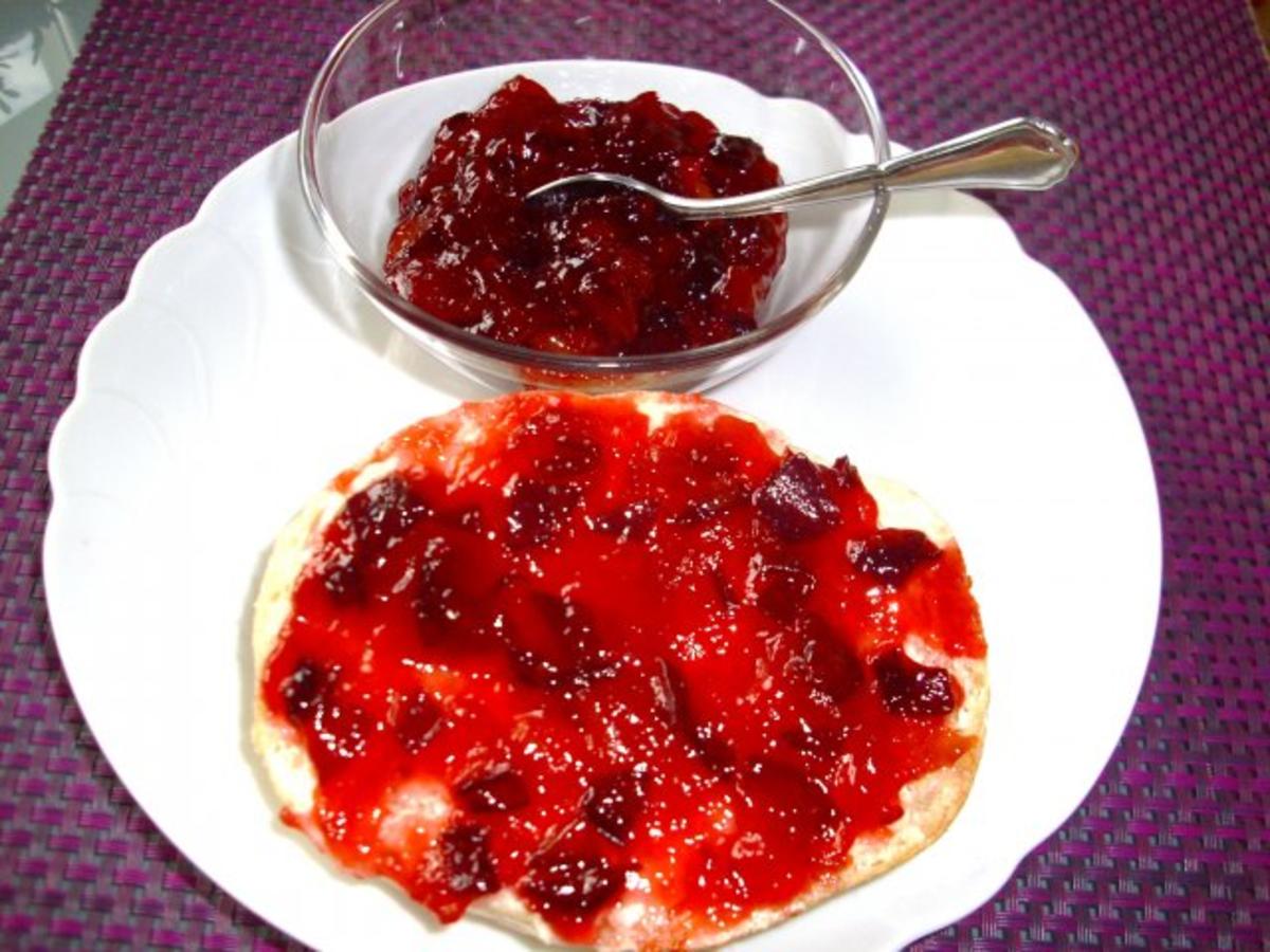 Pflaumenmarmelade mit Pflaumen und entsteint gewogen - Rezept mit Bild