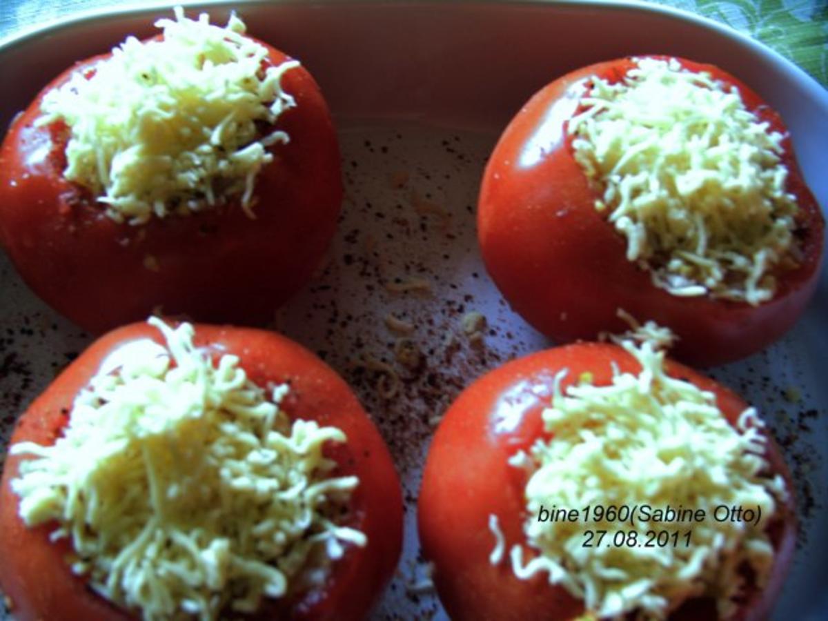 GEFÜLLTE  FLEISCHTOMATEN - Rezept - Bild Nr. 4