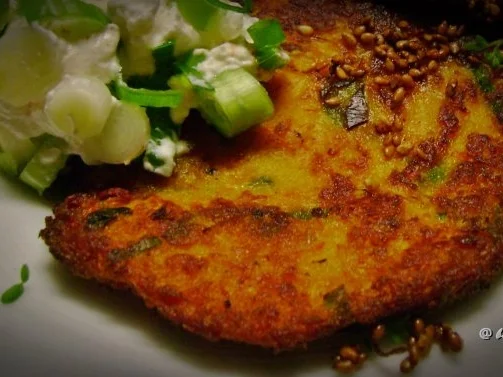 Gemüse: Knusprige Kürbisrösti mit Lauchschmand- Dipp - Rezept