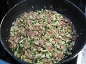 Penne mit Schinken-Zucchinioberscreme - Rezept