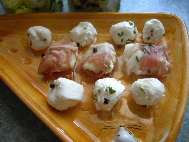 Rezept: Eingelegte Schafkäsekugeln Bild Nr. 12 Eingelegte Schafkäsekugeln - Rezept - Bild Nr. 12