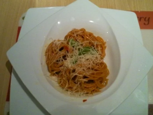 Rezept: Spaghetti aglio e olio e peperoncini e erbe Spaghetti aglio e olio e peperoncini e erbe - Rezept