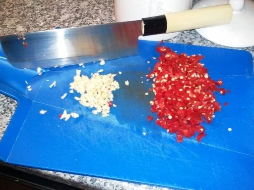 Rezept: Spaghetti aglio e olio e peperoncini e erbe Bild Nr. 4 Spaghetti aglio e olio e peperoncini e erbe - Rezept - Bild Nr. 4