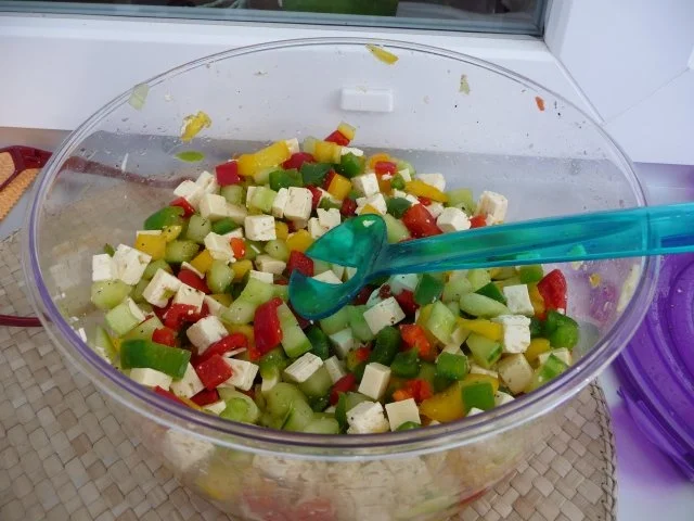 Rezept: Grillen : Knoblauchhähnchen aus dem Backofen mit Salat Bild Nr. 2 Grillen : Knoblauchhähnchen aus dem Backofen mit Salat - Rezept - Bild Nr. 2