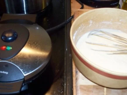 Rezept: Limoncello-Waffeln Bild Nr. 2 Limoncello-Waffeln - Rezept - Bild Nr. 2