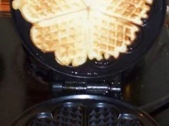 Rezept: Limoncello-Waffeln Bild Nr. 3 Limoncello-Waffeln - Rezept - Bild Nr. 3