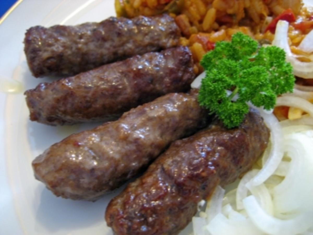 Cevapcici gegrillt - Rezept