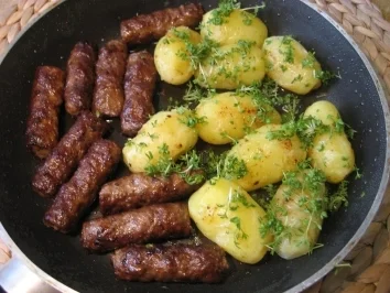 Rezept: Cevapcici gegrillt Bild Nr. 4 Cevapcici gegrillt - Rezept - Bild Nr. 4