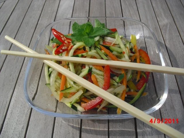 Rezept: Koreanische Zuchinisalat Koreanische Zuchinisalat - Rezept