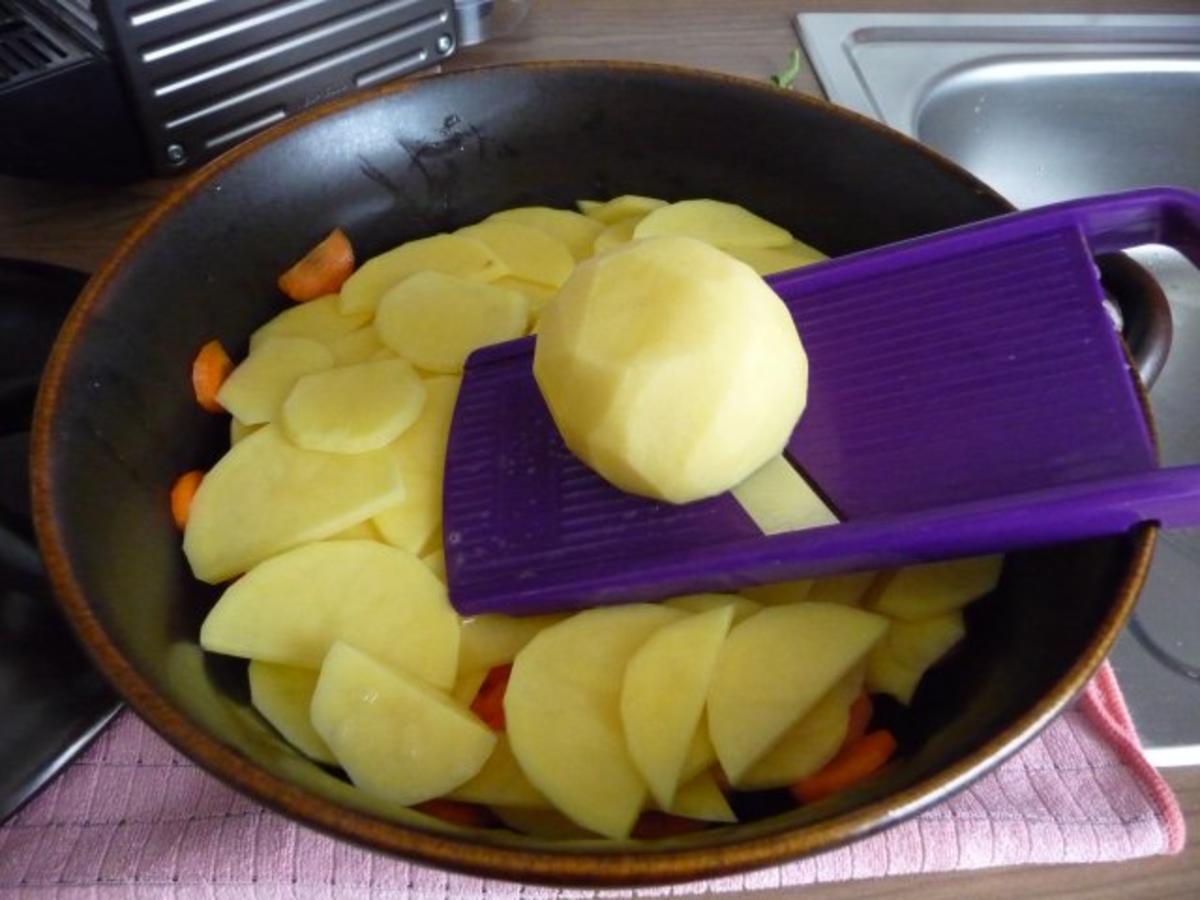 Auflauf : Kartoffel - Kohlrabi - Möhren - Gratin - Rezept - Bild Nr. 4