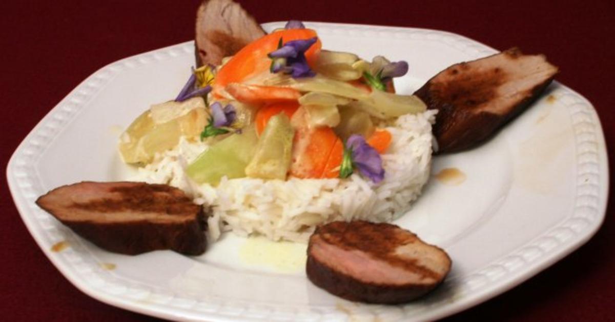 Bilder für Karamellisiertes Soja–Schweinefilet mit Würzreis und Fenchelgemüse - Rezept