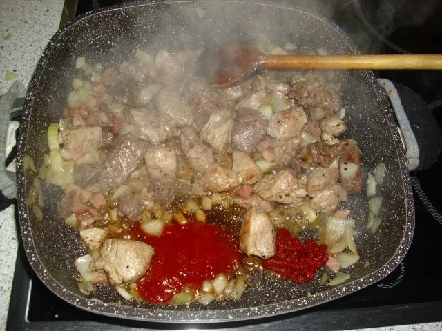 Rezept: Gulasch halb und halb mit Pilzgemüse Bild Nr. 6 Gulasch halb und halb mit Pilzgemüse - Rezept - Bild Nr. 6