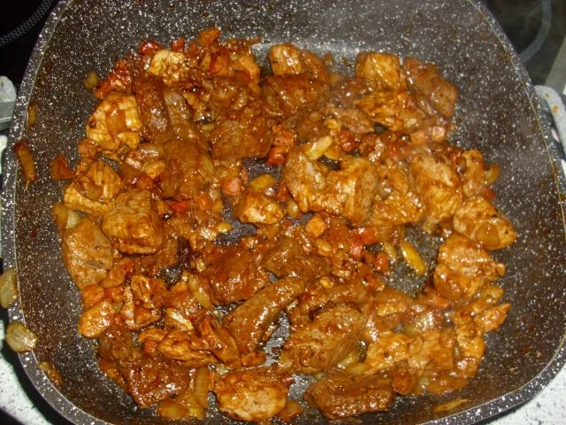 Rezept: Gulasch halb und halb mit Pilzgemüse Bild Nr. 7 Gulasch halb und halb mit Pilzgemüse - Rezept - Bild Nr. 7