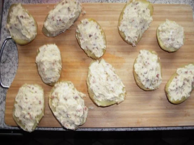 Rezept: Kartoffel gefüllt mit S.S.K. Dieter´s Art Bild Nr. 4 Kartoffel gefüllt mit S.S.K. Dieter´s Art - Rezept - Bild Nr. 4