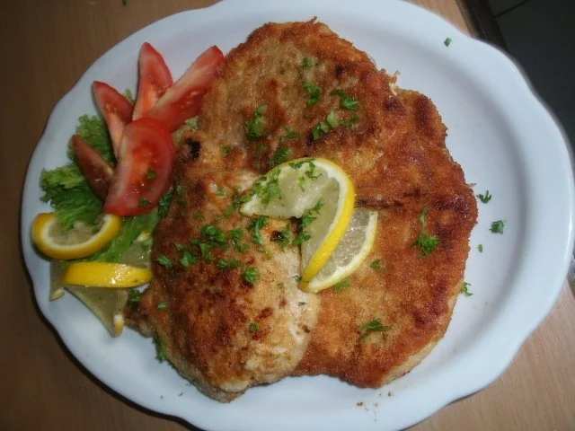 Rezept: Kotelette in würziger Parmesanpanade Kotelette in würziger Parmesanpanade - Rezept